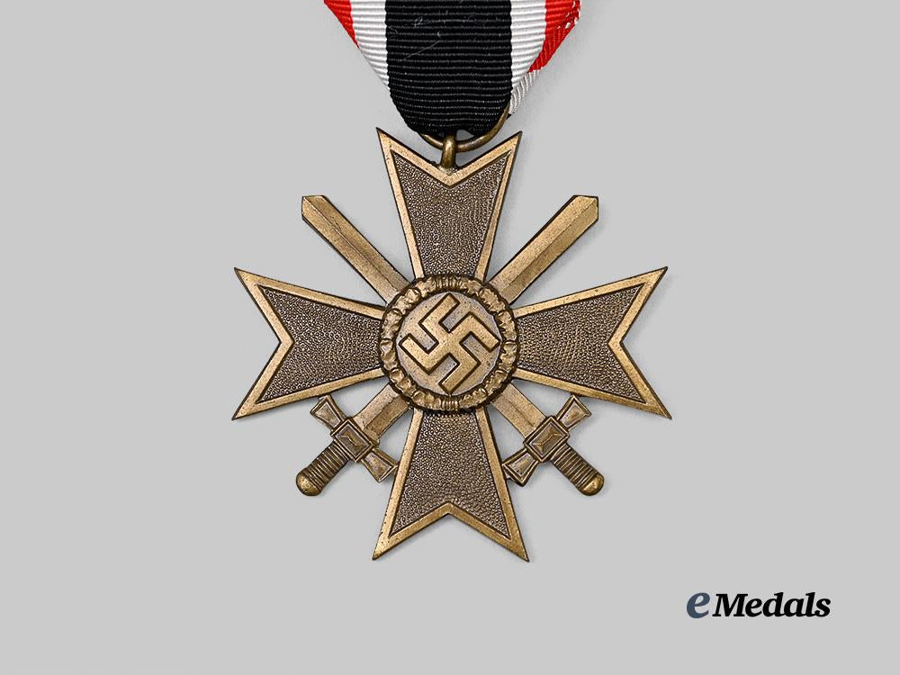 germany,_luftwaffe._a_female_auxiliary_war_merit_cross_and_death_notice_group_e_medals__g63422_4