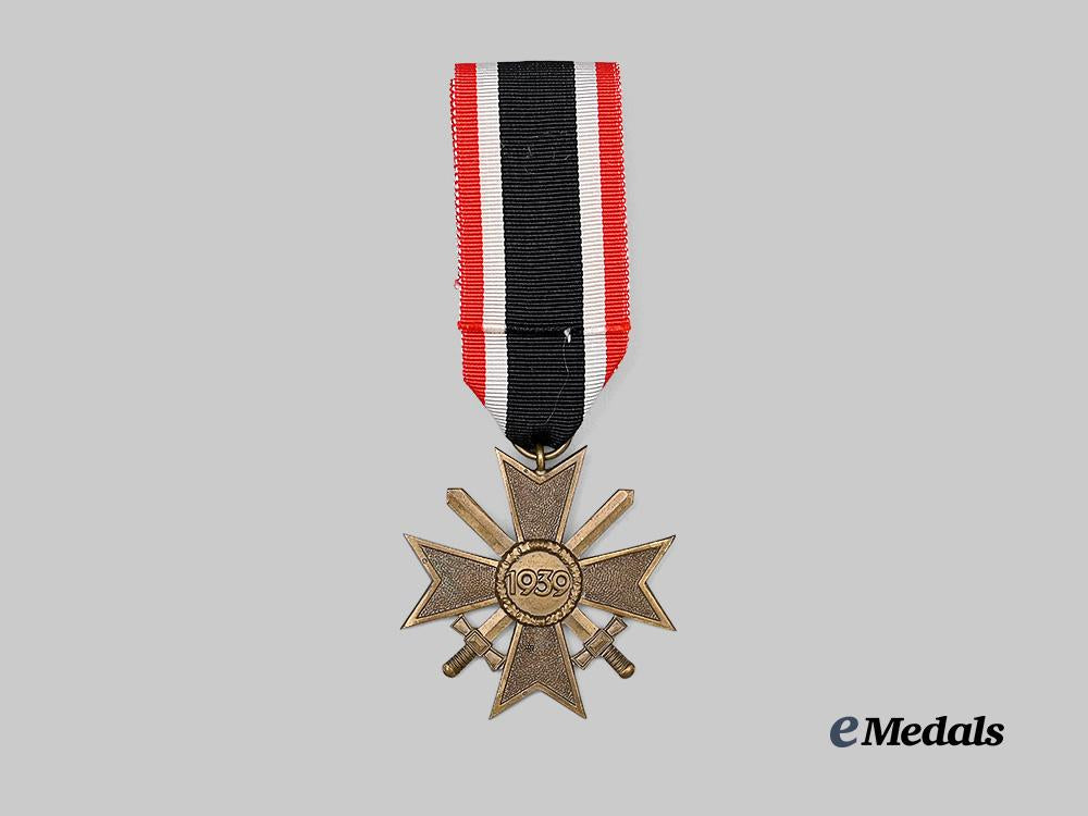 germany,_luftwaffe._a_female_auxiliary_war_merit_cross_and_death_notice_group_e_medals__g63422_5