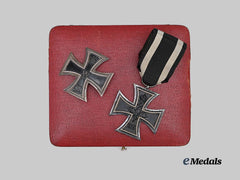 Germany, Imperial. A 1914 Iron Cross II and I Class Set with Luxury Case