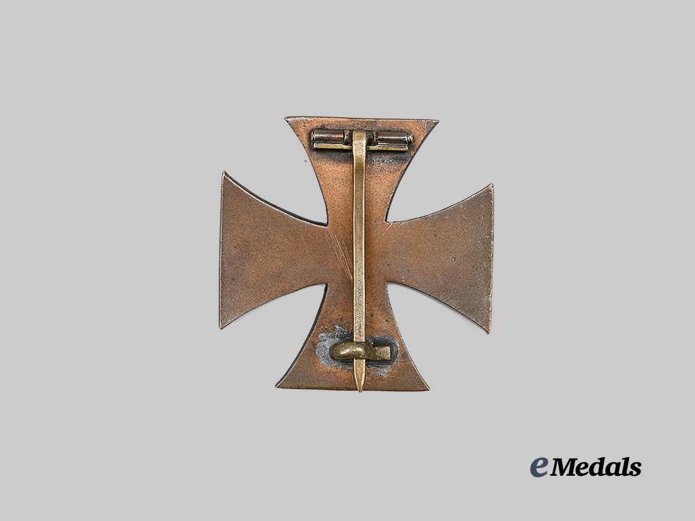 braunschweig,_duchy._a_war_merit_cross_i_class_e_medals__g63430_3