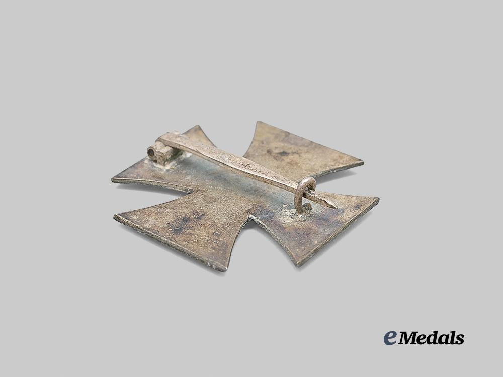 germany,_wehrmacht._a1939_iron_cross_i_class,_with_case,_by_paul_meybauer_e_medals__g63434_7