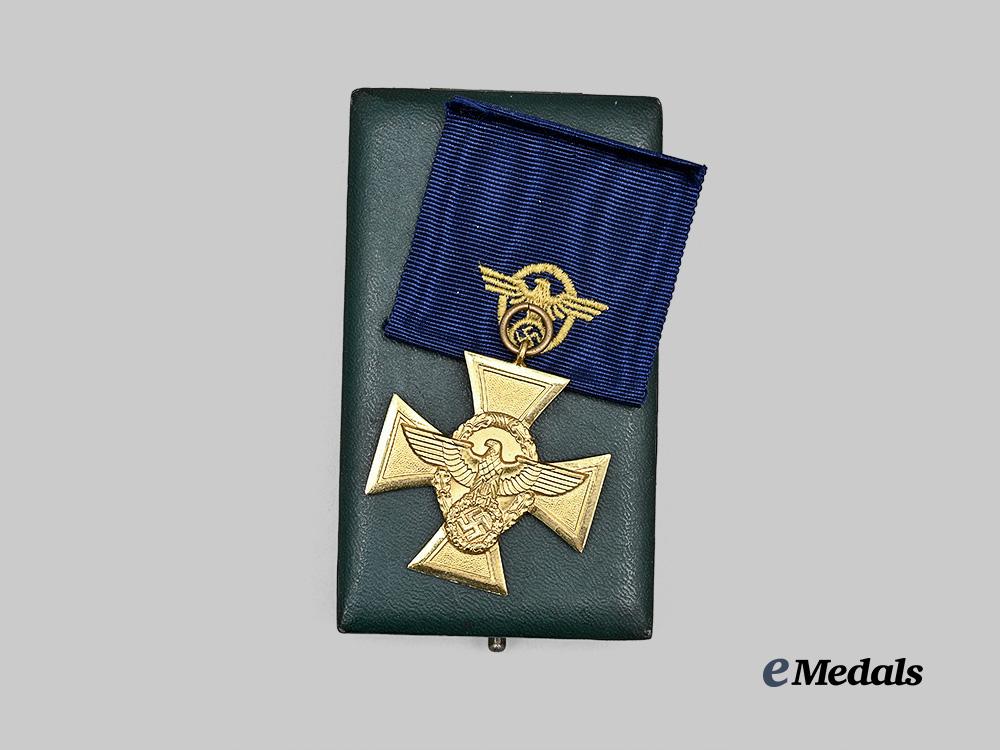germany,_ordungspolizei._a_mint_long_service_award,_i_class_for25_years,_with_case_e_medals__g63436_4