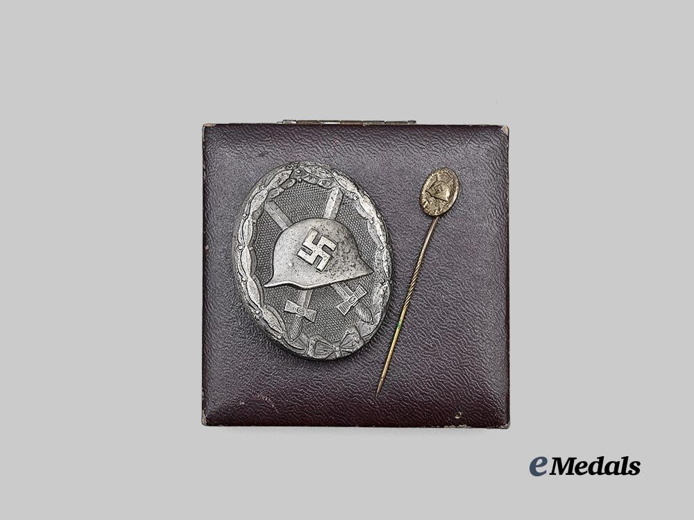 germany,_wehrmacht._a_silver_grade_wound_badge,_with_case_and_stick_pin_miniature,_by_wilhelm_deumer_e_medals__g63439_5