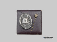 Germany, Wehrmacht. A Silver Grade Wound Badge, with Case and Stick Pin Miniature, by Wilhelm Deumer
