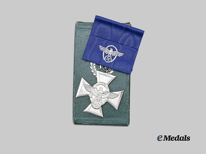 germany,_ordnungspolizei._a_long_service_award,_i_i_class_for18_years,_with_case_e_medals__g63443_5