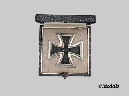 germany,_wehrmacht._a1939_iron_cross_i_class,_with_case,_unknown_maker_variant_e_medals__g63447_3