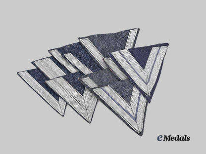 germany,_luftwaffe._a_lot_of_n_c_o_sleeve_rank_chevrons_e_medals__g63453_2