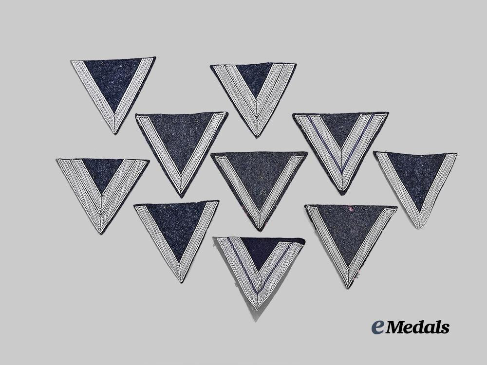 germany,_luftwaffe._a_lot_of_n_c_o_sleeve_rank_chevrons_e_medals__g63453_3