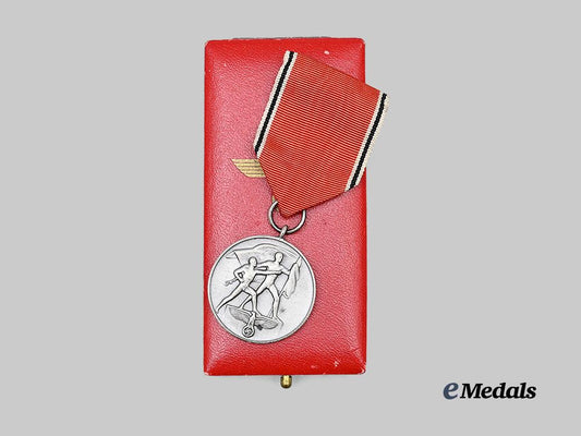 germany,_third_reich._an_anschluss_medal,_with_case_e_medals__g63473_4