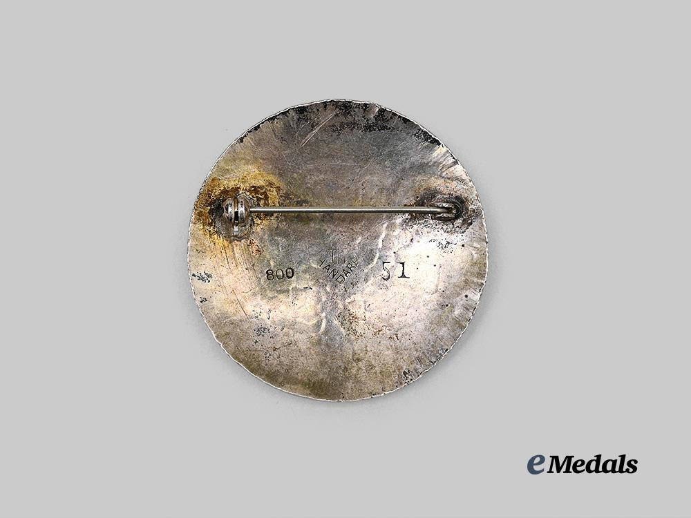 germany,_third_reich._a_germanic_folk_art_brooch_in_silver_e_medals__g63476_3