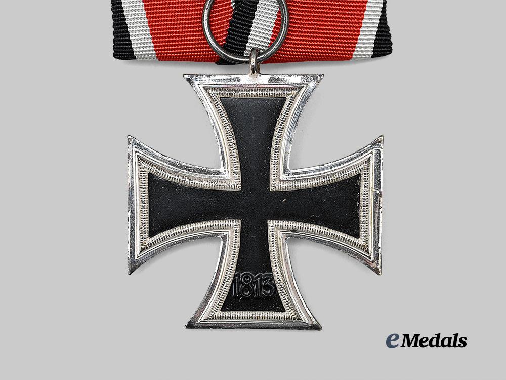 germany,_wehrmacht._a_mint1939_iron_cross_i_i_class,_schinkel_variant_on_parade_mount,_by_wilhelm_deumer_e_medals__g63486_5