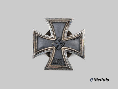 germany,_wehrmacht._a1939_iron_cross_i_class,_screwback_version_with_case,_by_rudolf_souval_e_medals__g63489_6