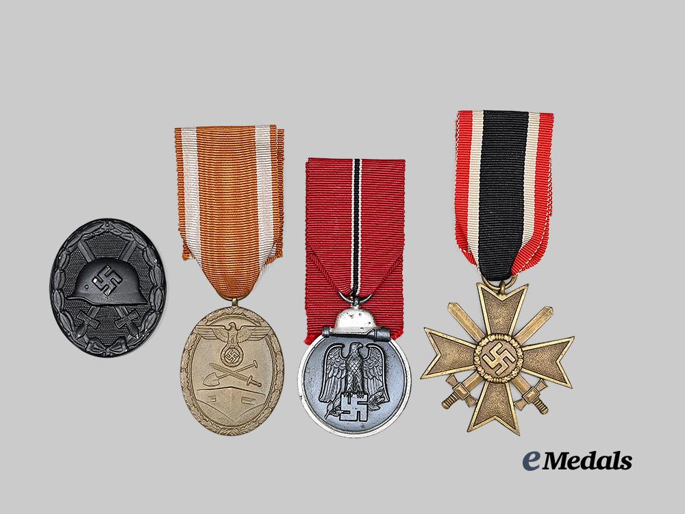 germany,_wehrmacht._a_mixed_lot_of_awards_with_packages_e_medals__g63491_4