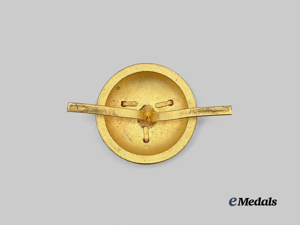 germany,_kriegsmarine._an_admiral’s_bicorn_hat_button_e_medals__g63493_3