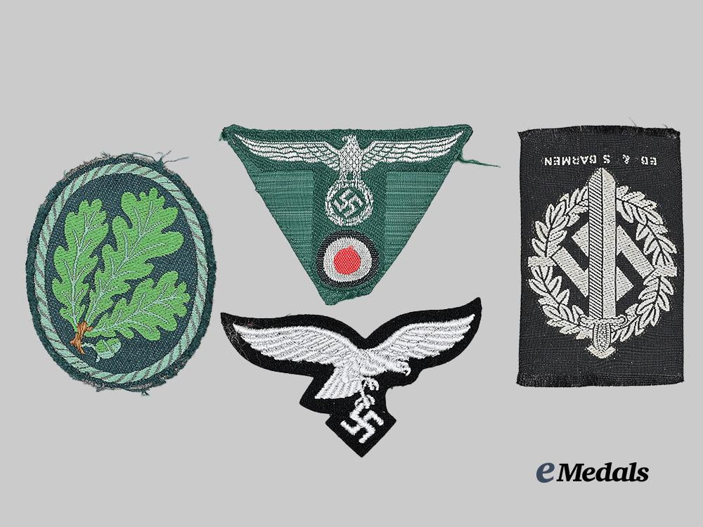 germany,_third_reich._a_mixed_lot_of_cloth_insignia_e_medals__g63495_2