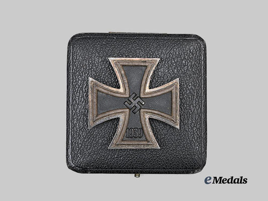 germany,_wehrmacht._a1939_iron_cross_i_class,_with_case,_by_c._f._zimmermann_e_medals__g63500_4