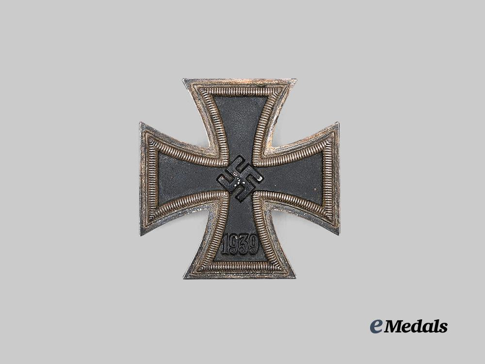 germany,_wehrmacht._a1939_iron_cross_i_class,_with_case,_by_c._f._zimmermann_e_medals__g63500_5