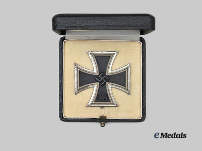 germany,_wehrmacht._a1939_iron_cross_i_class,_with_case,_by_wilhelm_deumer_e_medals__g63503_3
