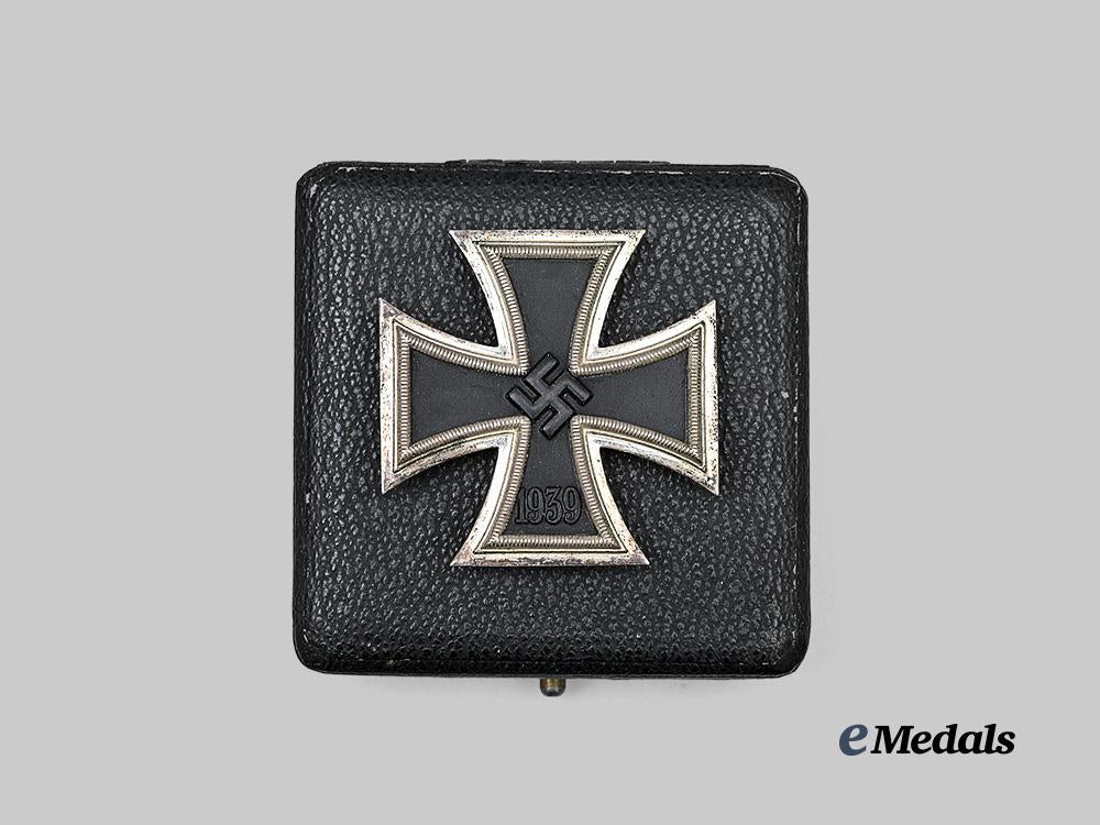 germany,_wehrmacht._a1939_iron_cross_i_class,_with_case,_by_wilhelm_deumer_e_medals__g63503_4