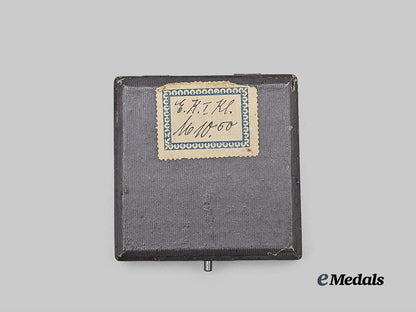 germany,_imperial._a1914_iron_cross_i_class,_privately-_purchased_example,_with_case_e_medals__g63510_2