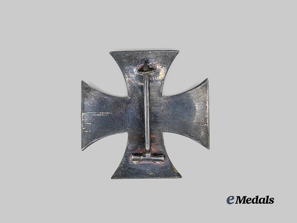 germany,_imperial._a1914_iron_cross_i_class,_privately-_purchased_example,_with_case_e_medals__g63510_7