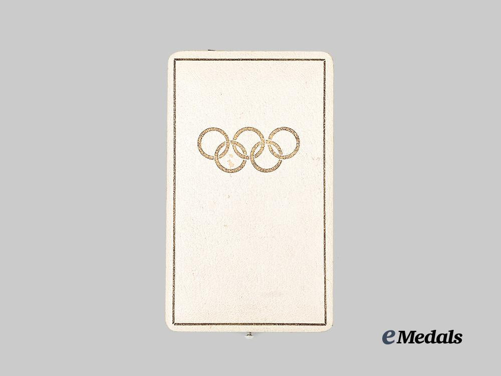 germany,_third_reich._an_olympic_games_commemorative_medal,_with_case_e_medals__g63528_2