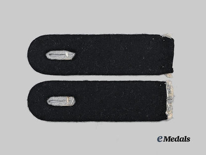 germany,_heer._a_set_of_engineer_leutnant_shoulder_boards_e_medals__g63533_3