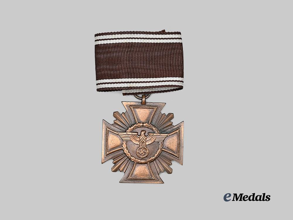 germany,_n_s_d_a_p._a_long_service_award,_i_i_i_class_for10_years_with_period_case,_by_paul_meybauer_e_medals__g63534_5