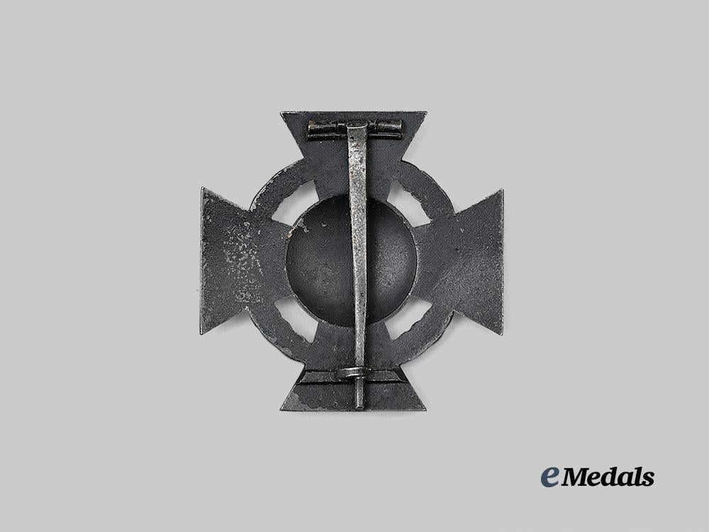 oldenburg,_grand_duchy._a_friedrich_august_cross_i_class_e_medals__g63547_3