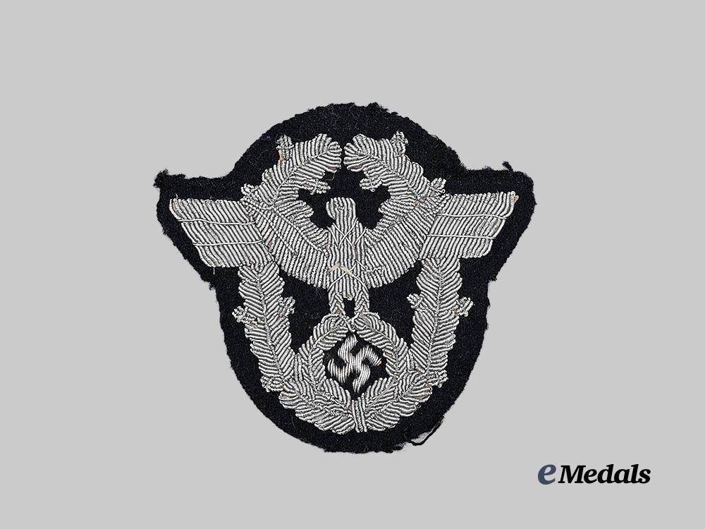 germany,_ordnungspolizei._a_feuerwehr_officer’s_sleeve_eagle_e_medals__g63551_2