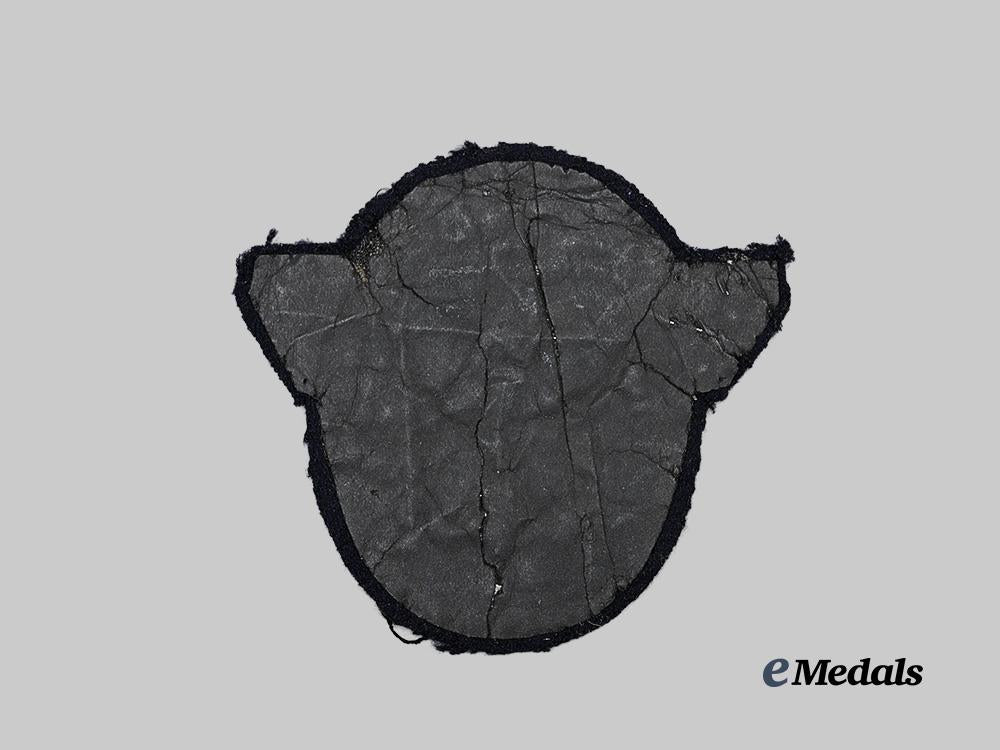 germany,_ordnungspolizei._a_feuerwehr_officer’s_sleeve_eagle_e_medals__g63551_3