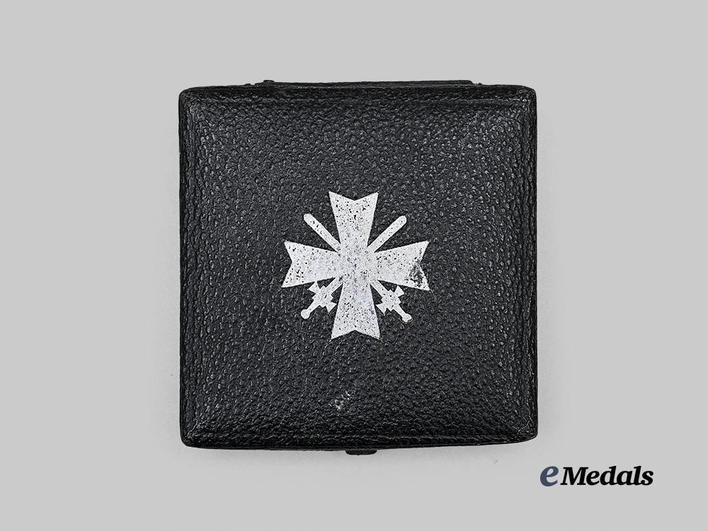 germany,_wehrmacht._a_war_merit_cross,_i_class_with_sword_and_case,_by_carl_poellath_e_medals__g63555_2