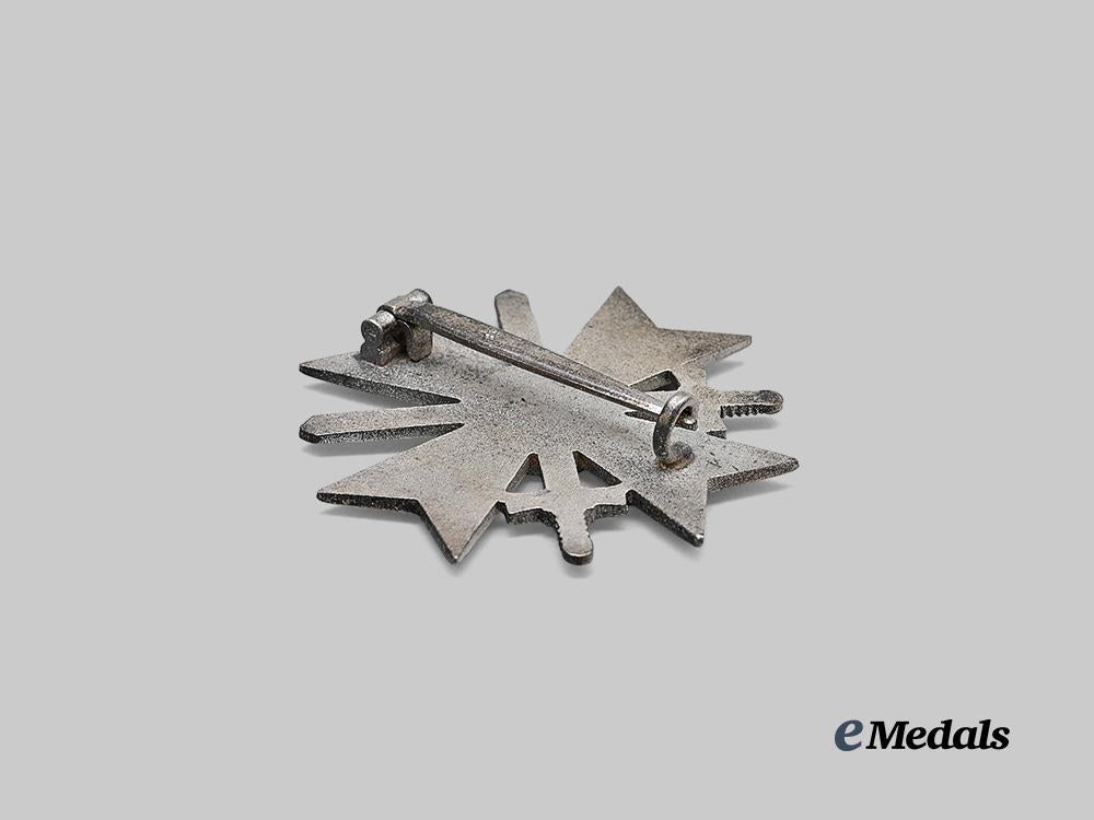 germany,_wehrmacht._a_war_merit_cross,_i_class_with_sword_and_case,_by_carl_poellath_e_medals__g63555_7