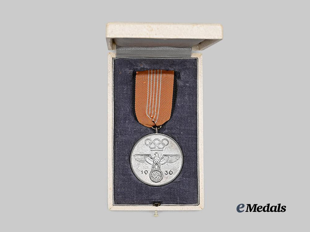germany,_third_reich._an_olympic_games_commemorative_medal,_with_case_e_medals__g63557_3