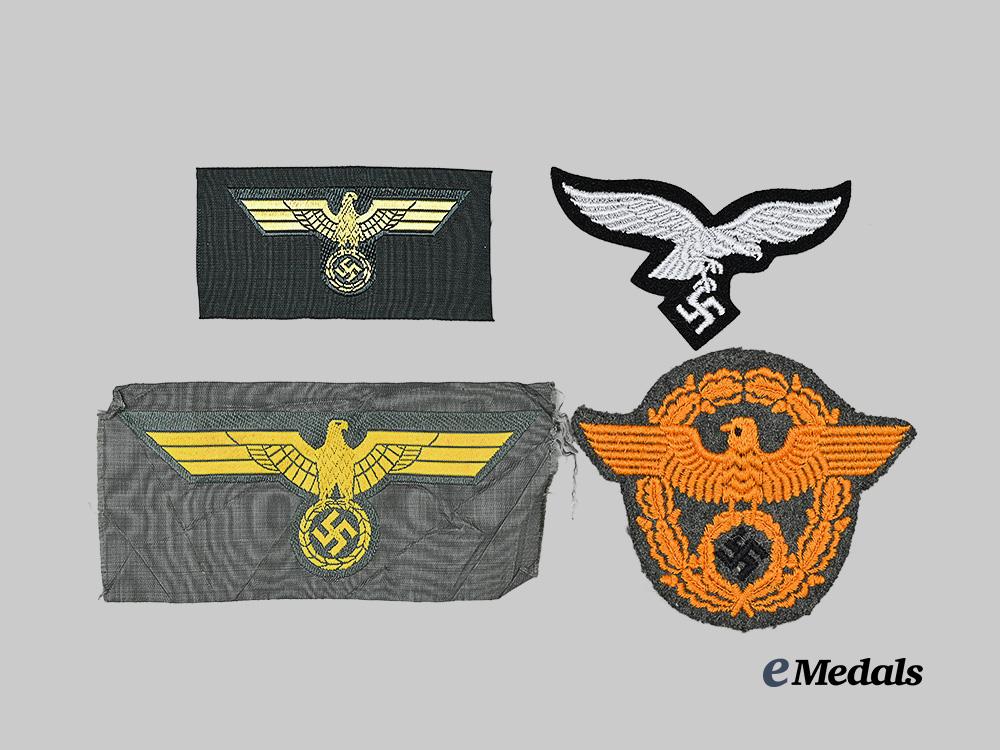 germany,_third_reich._a_lot_of_eagle_insignia_for_wehrmacht_and_police_personnel_e_medals__g63565_2