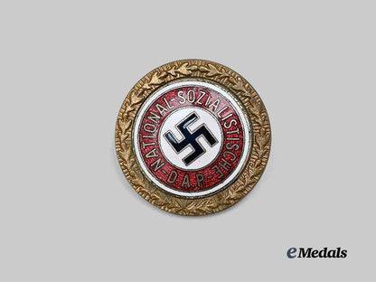 germany,_n_s_d_a_p._a_golden_party_badge,_small_version_to_peter_vordermaier,_by_josef_fuess_e_medals__g63572_2