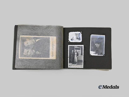 germany,_heer._the_photo_album,_awards,_and_insignia_of_wolfgang_schulz,_qualified_helmsman_e_medals__g63573_12