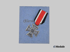 Germany, Wehrmacht. A 1939 Iron Cross II Class, with Issue Package, by Jakob Bengel