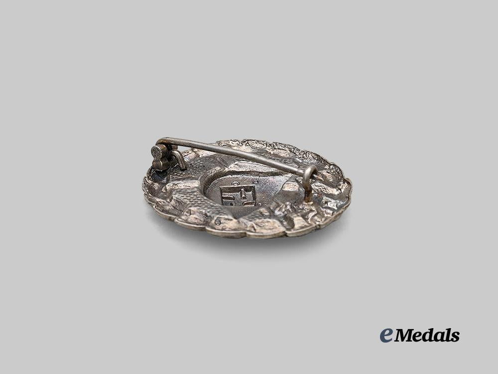 germany,_wehrmacht._a_silver_grade_wound_badge,_first_pattern,_organized_dot_variant_e_medals__g63585_4