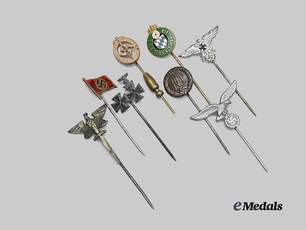 germany,_third_reich._a_lot_of_stick_pin_awards_and_badges_e_medals__g63594_2