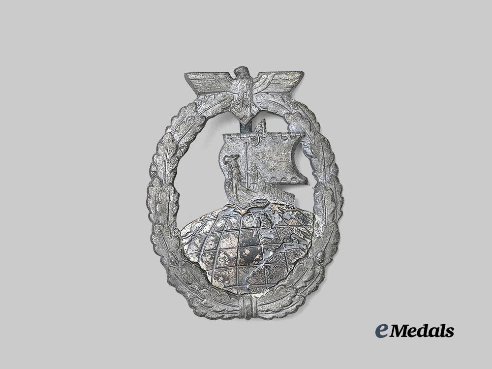 germany,_kriegsmarine._an_auxiliary_cruiser_war_badge,_variation4,_by_steinhauer&_lück_e_medals__g63601_2