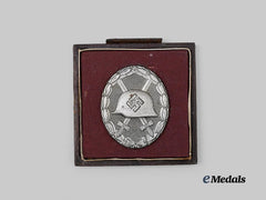 Germany, Wehrmacht. A Silver Grade Wound Badge, with Partial Case, by Wilhelm Deumer