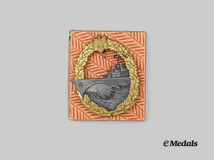 germany,_kriegsmarine._a_rare_destroyer_war_badge,_with_case,_by_gebrüder_wegerhoff_e_medals__g63617_4