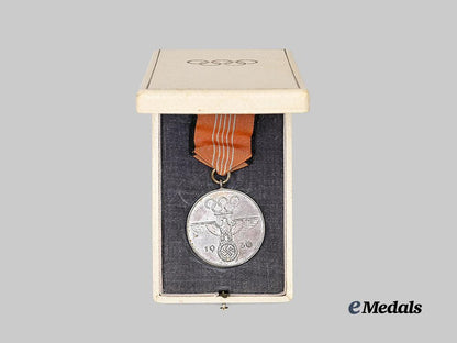 germany,_third_reich._an_olympic_games_commemorative_medal,_with_case_e_medals__g63623_3