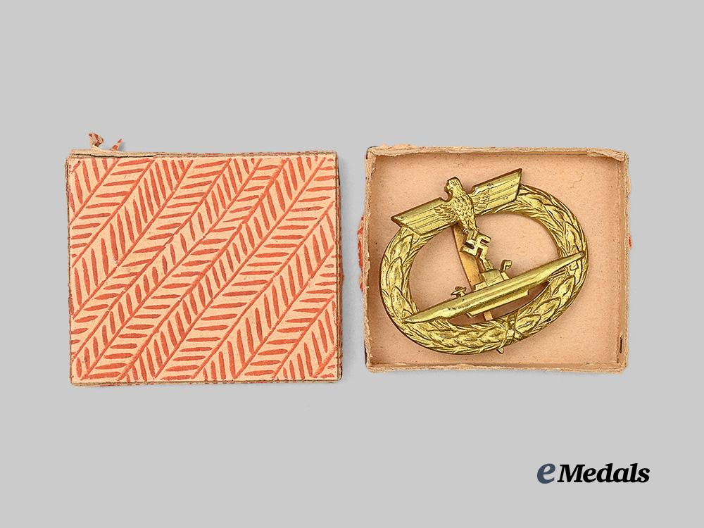 germany,_kriegsmarine._a_u-_boat_war_badge,_with_case,_variation2_by_schwerin_e_medals__g63624_3