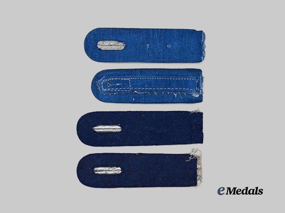 germany,_wehrmacht._a_lot_of_medical_personnel_shoulder_boards_for_leutnant_ranks_e_medals__g63630_3