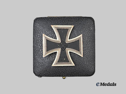 germany,_wehrmacht._a1939_iron_cross_i_class,_non-_magnetic_variant_with_case,_souval/_orth_crossover_e_medals__g63631_4