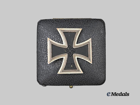 germany,_wehrmacht._a1939_iron_cross_i_class,_non-_magnetic_variant_with_case,_souval/_orth_crossover_e_medals__g63631_4