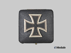 Germany, Wehrmacht. A 1939 Iron Cross I Class, Non-Magnetic Variant with Case, Souval/Orth Crossover