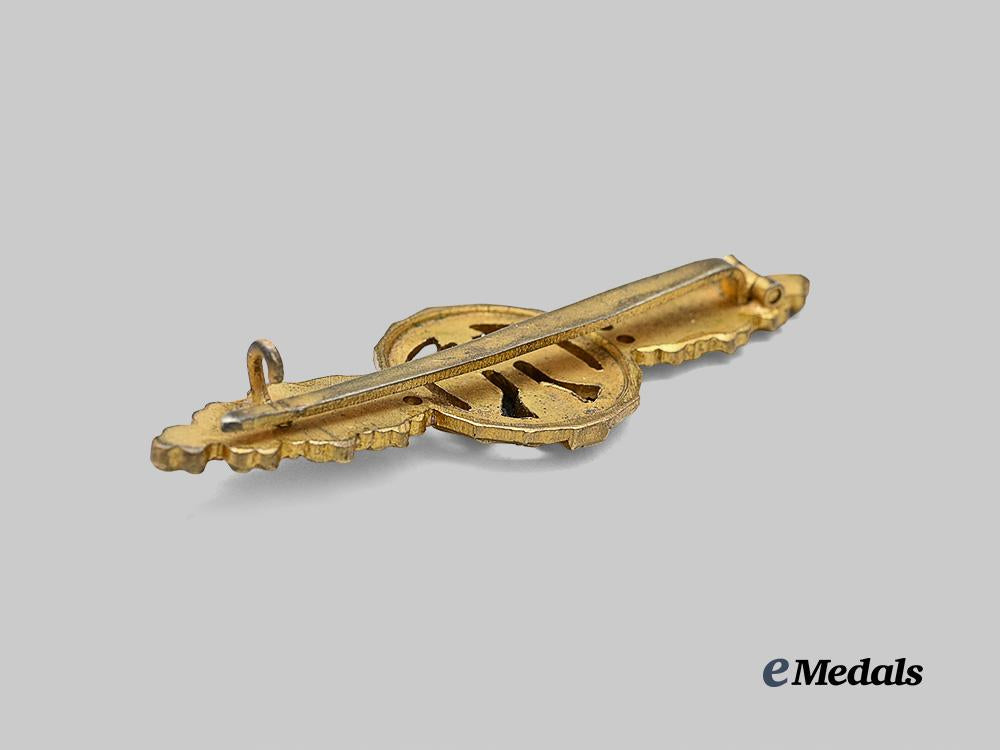 germany,_luftwaffe._a_short-_range_fighter_clasp,_gold_grade_with_case,_by_c._e._juncker_e_medals__g63634_6